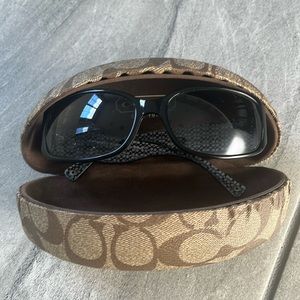 Coach - black  Addison sunglasses